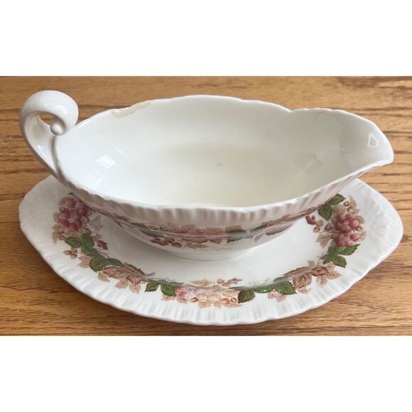 Vintage Wedgewood Wildbriar Gravy Sauce Boat With Attached Plate Barlaston - Picture 6 of 12